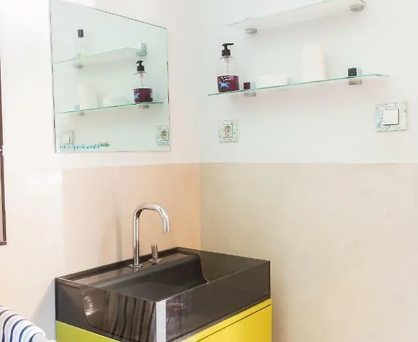 Fantastica Buhardilla Pz. Pilar * Zaragoza